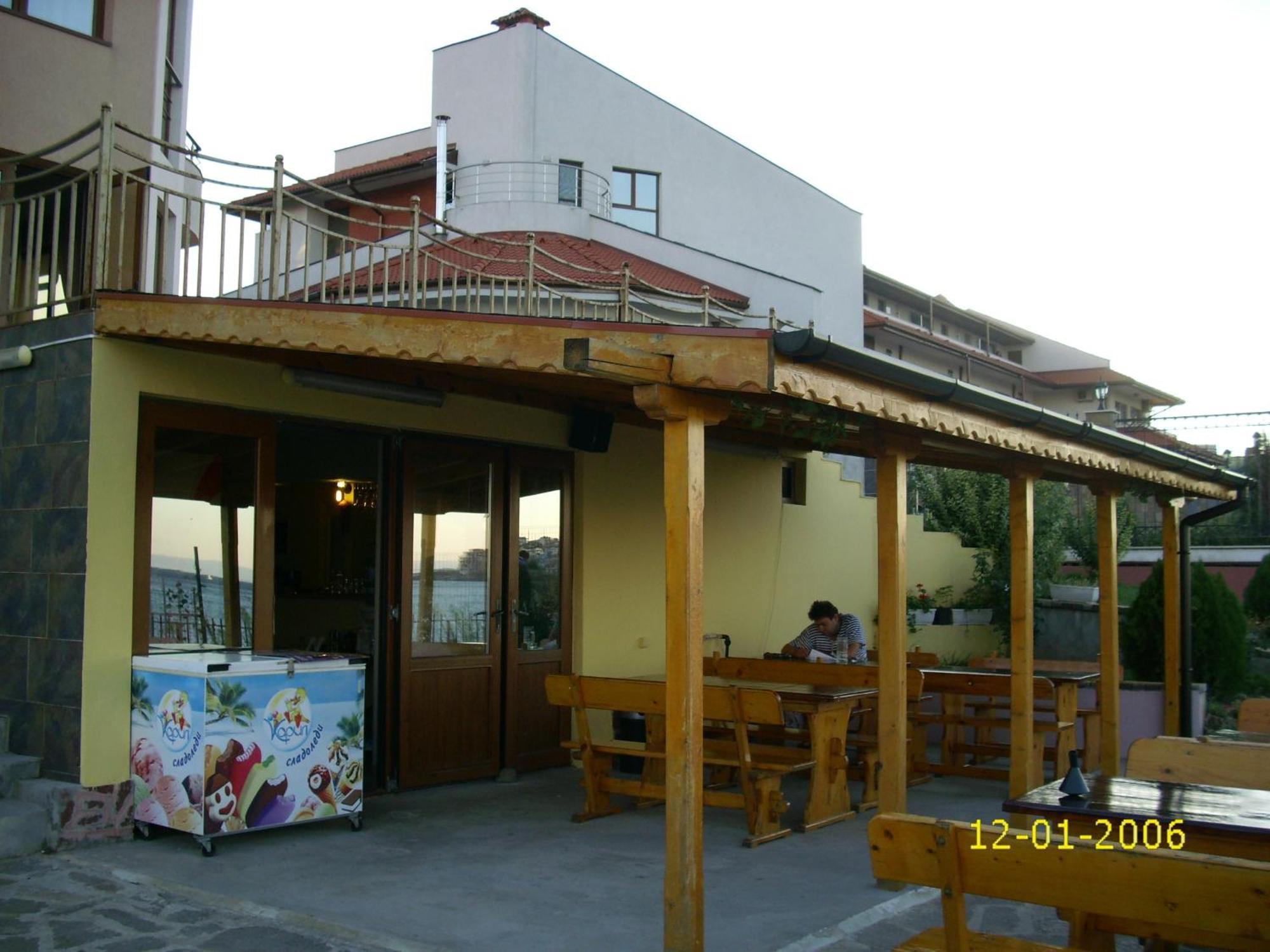 Barex Family Hotel Sozopol Exterior foto